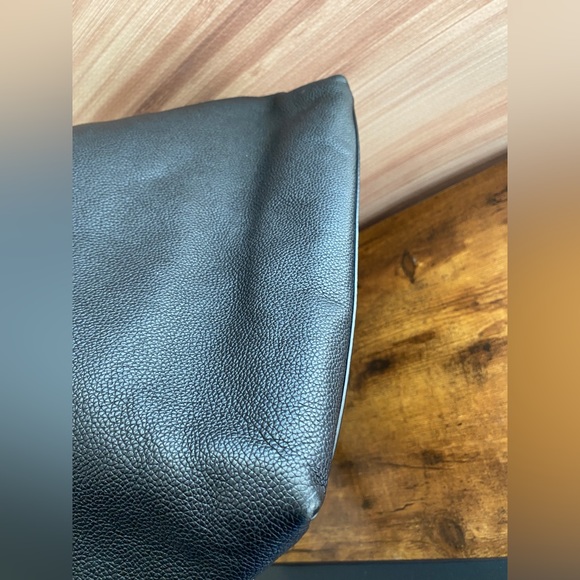 Kate Spade Larchmont Avenue Logo Penny Black Leather Tote Bag $399 - Picture 11 of 12